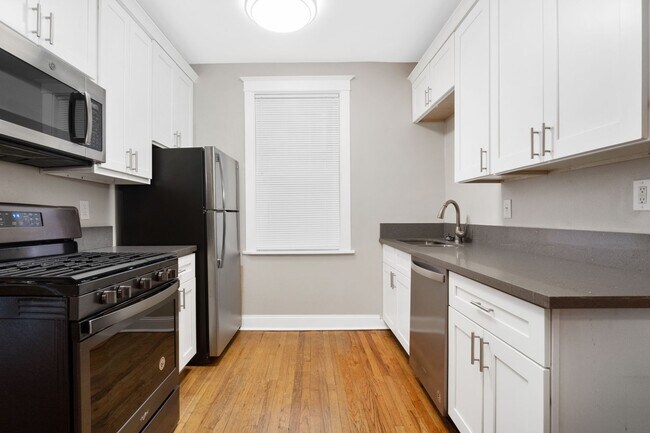 Building Photo - Rad Pad in TGS