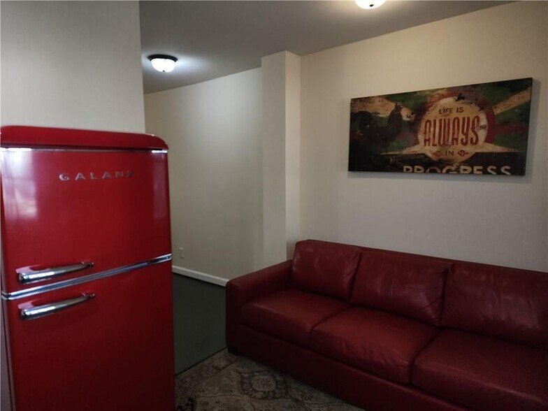 Building Photo - 1470 St Michael Ave