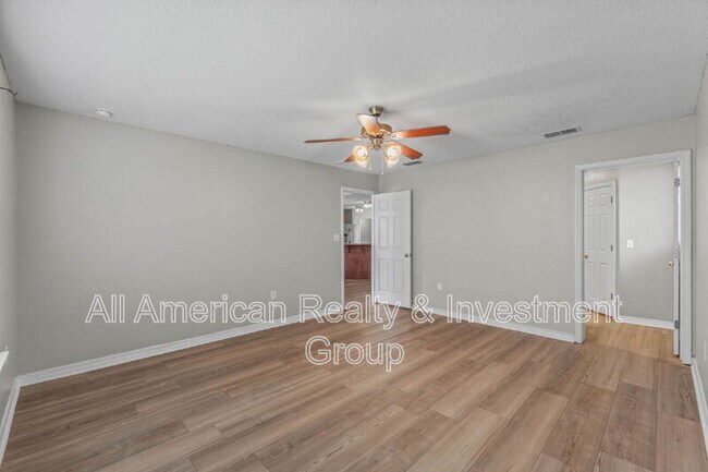 Building Photo - 203 Citadel Ln