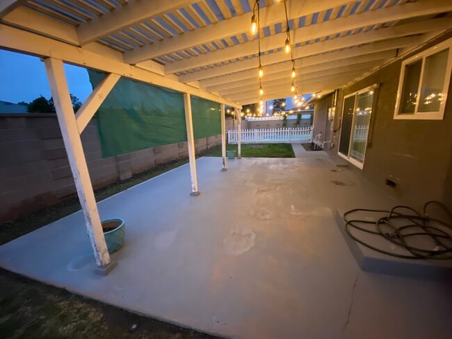 Covered patio backyard - 8561 Cedar Dr