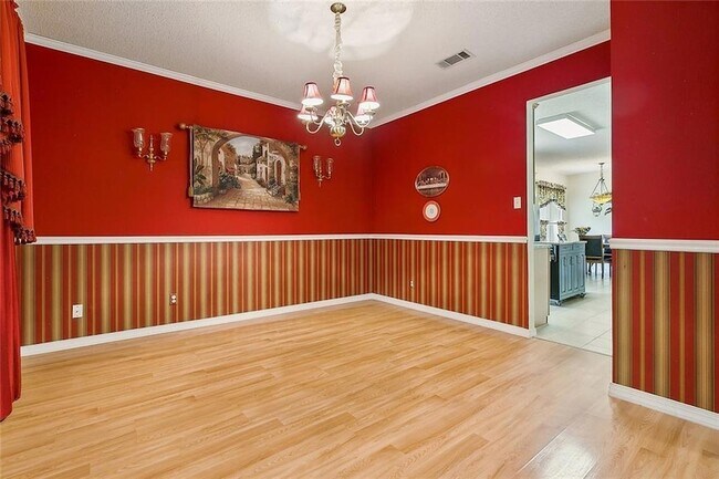 Building Photo - 3126 Meadow Lake Dr E