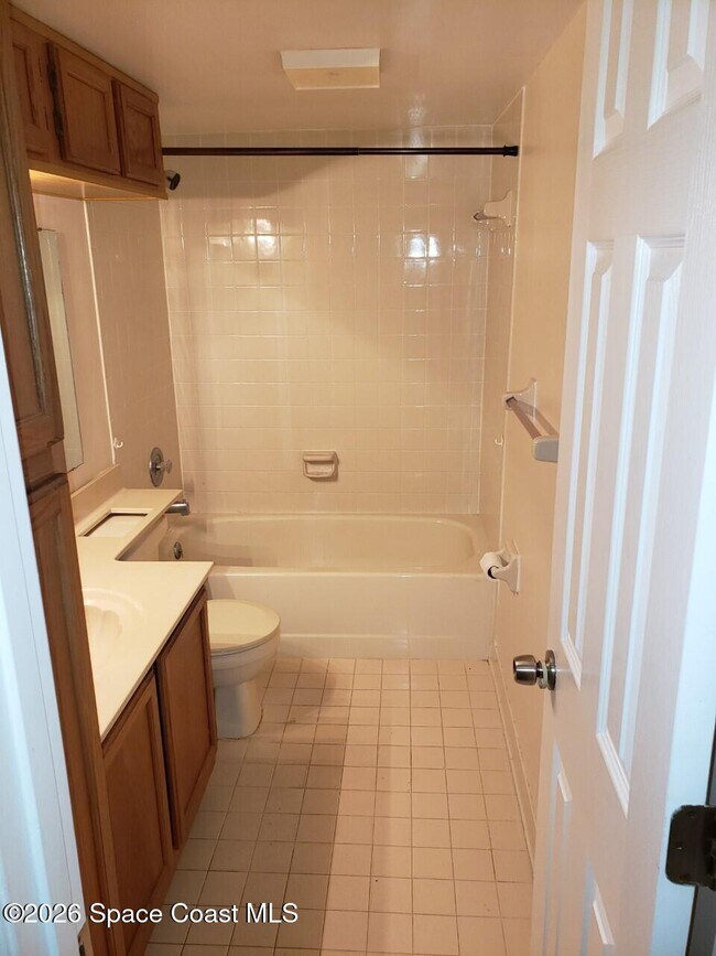 Building Photo - 2107 Hidden Grove Ln