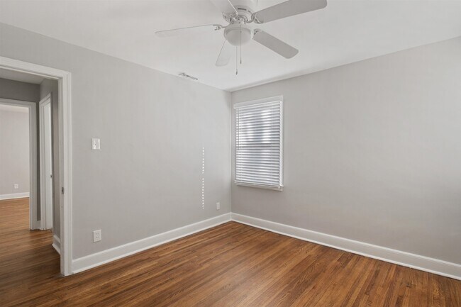 Building Photo - 3753 Friar Tuck Rd
