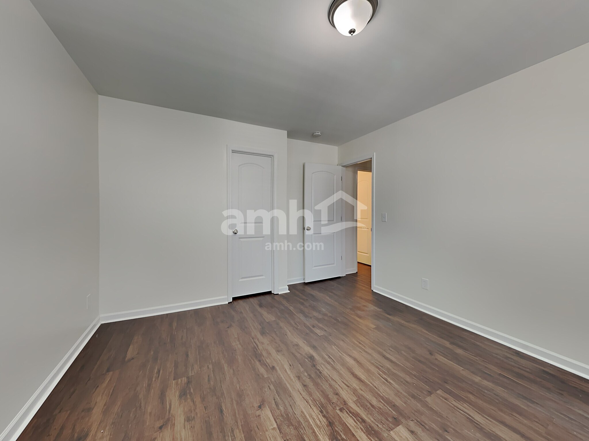 Building Photo - 132 Drewsbury Dr