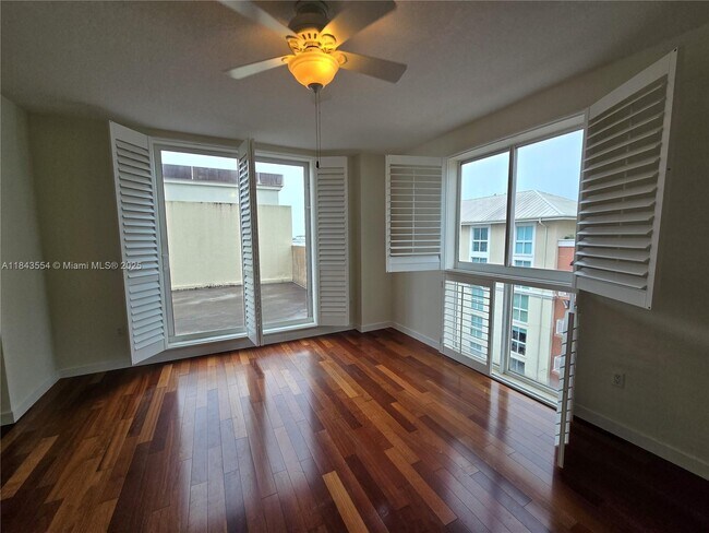 Building Photo - 7275 SW 89th St