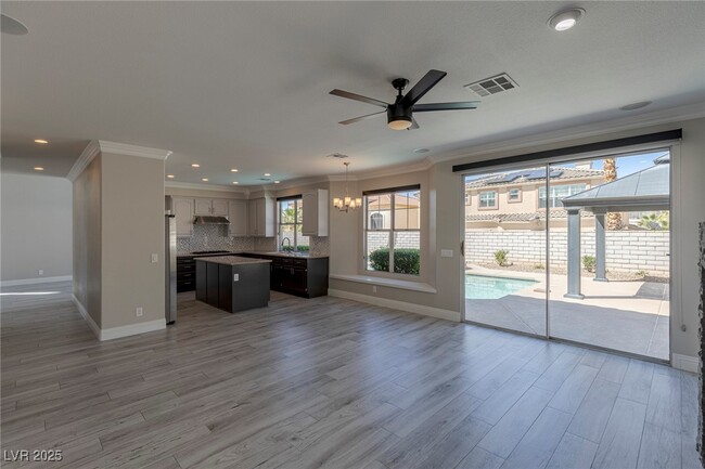 Building Photo - 2510 Putting Green Dr