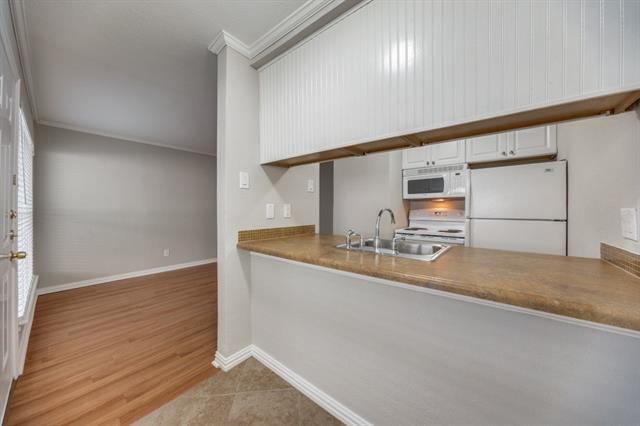 Primary Photo - 5508 Tremont St