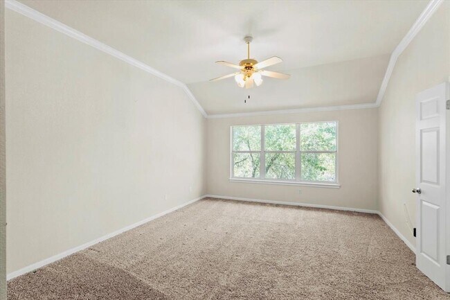 Building Photo - 3112 Burks Ln