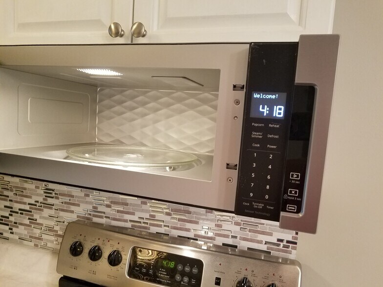 Building Photo - 31 Sally Ann Pl