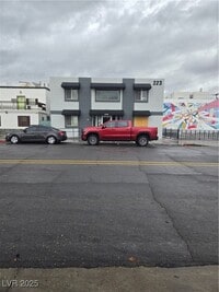 Building Photo - 223 N 9th St