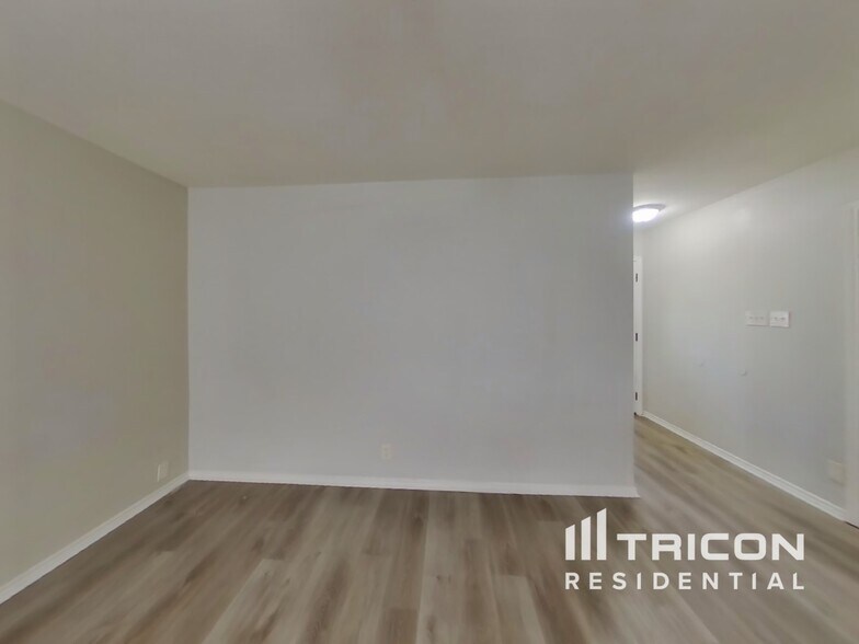 Building Photo - 4900 Nuthatch St