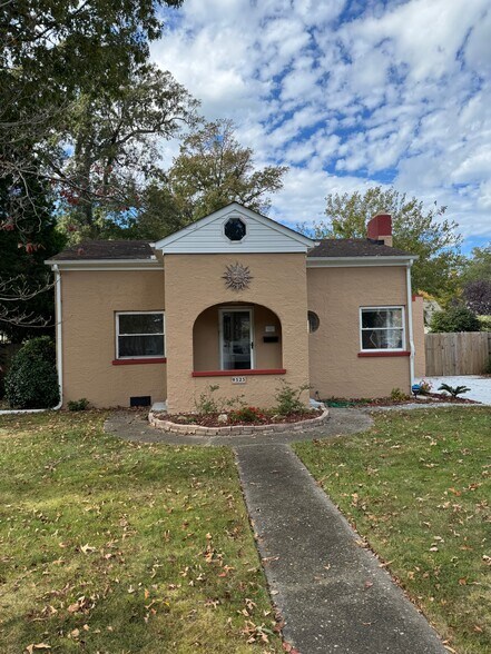 Primary Photo - 9525 Sherwood Pl