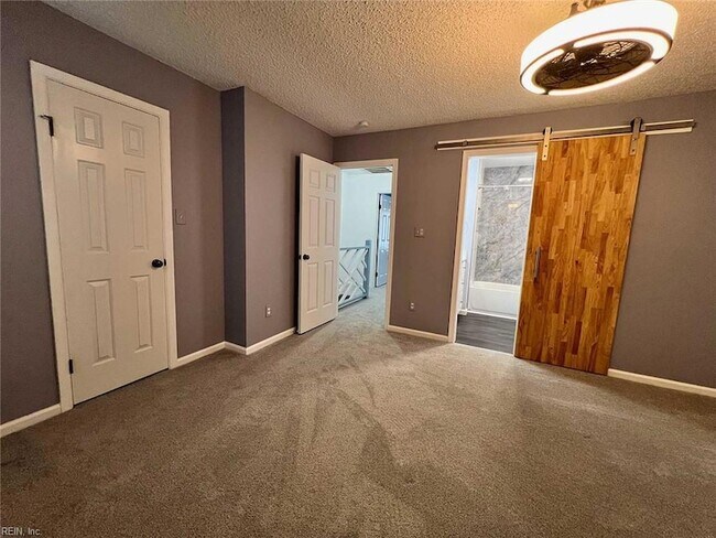 Building Photo - 4930 Cypress Point Cir