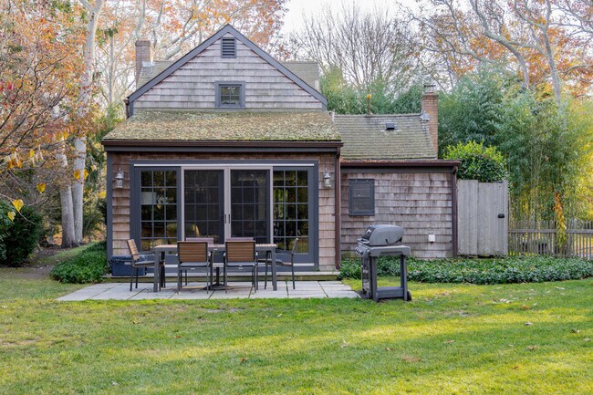 Building Photo - 93 Schellinger Rd