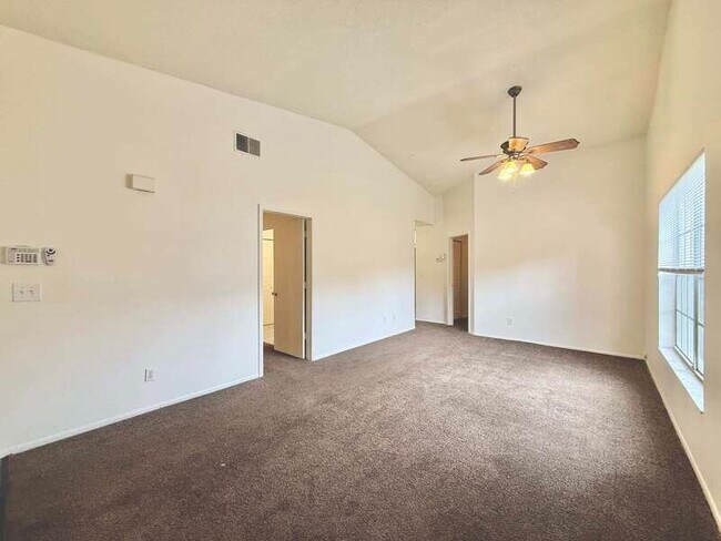 Building Photo - 599 Capistrano Ct