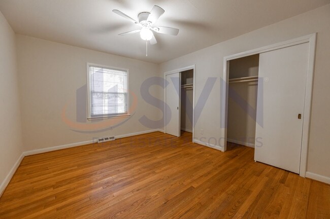 Building Photo - 6-Bedroom Home with Finished Basement. Com...
