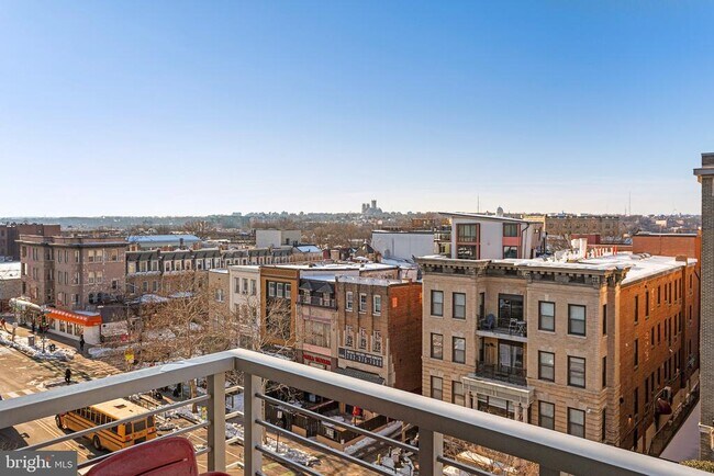 Building Photo - 2550 17th St NW