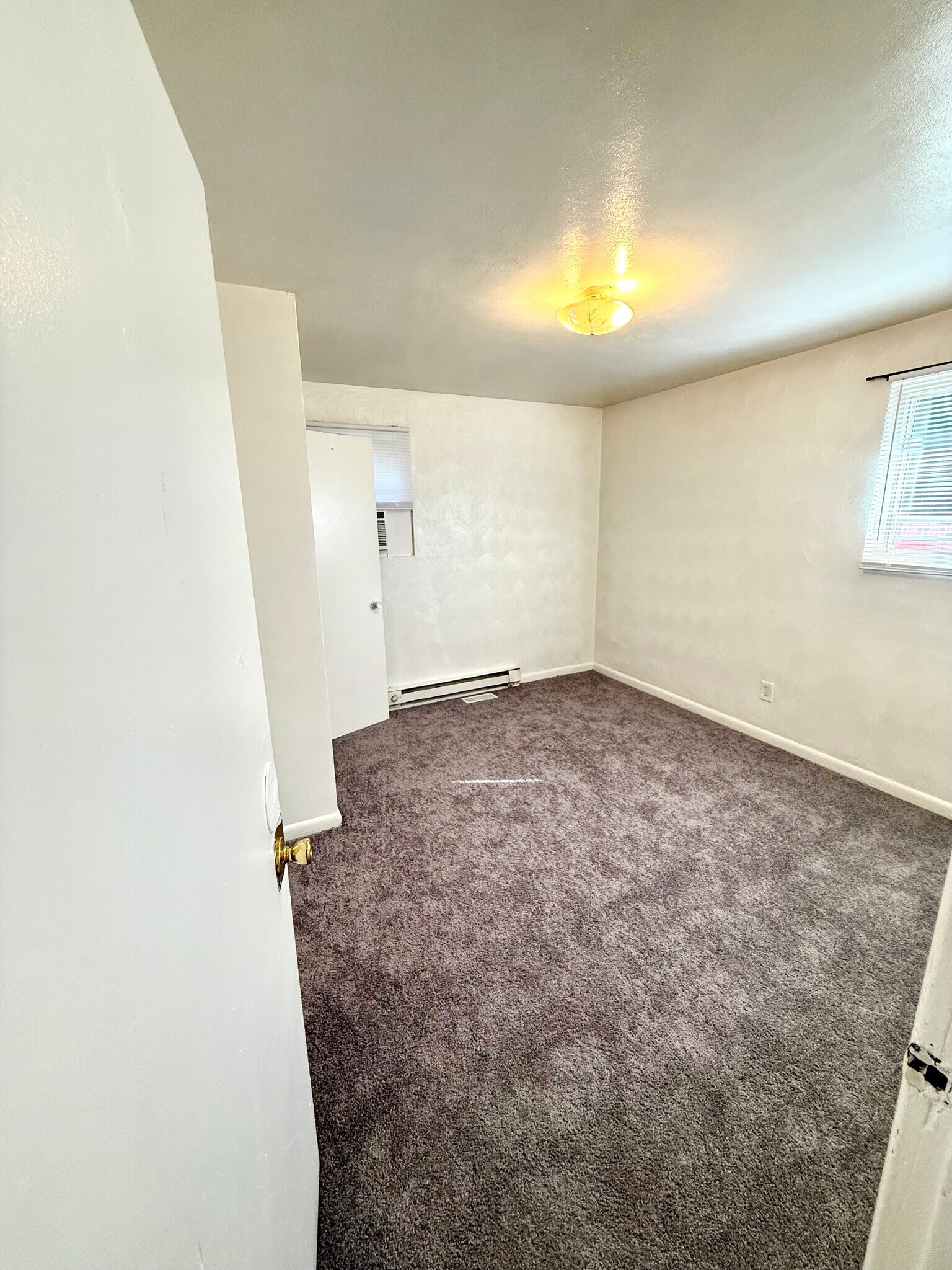 Building Photo - 1724 Selden Ave