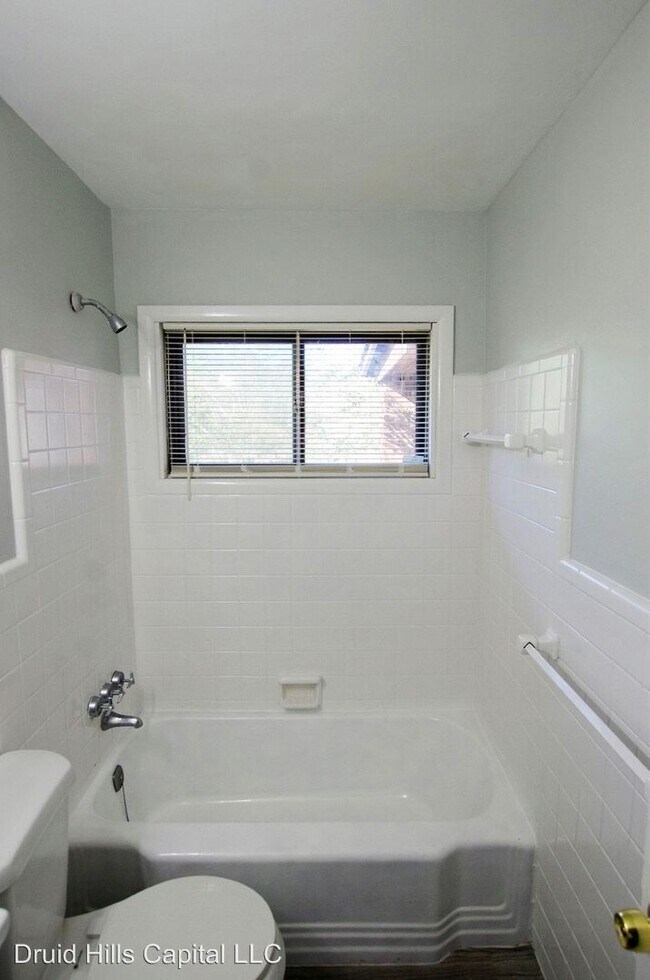 Building Photo - 3 br, 2 bath House - 1970 Columbia Dr