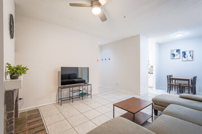 Building Photo - 7900 N Stadium Dr