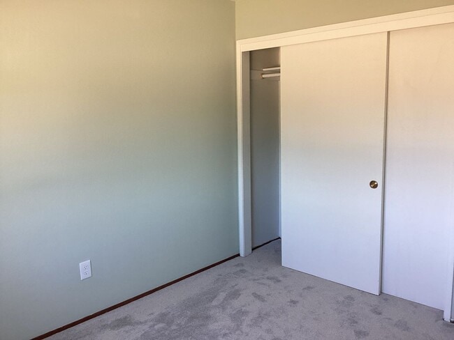 Building Photo - Westside property