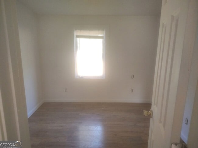 Building Photo - 826 Black Horse Run