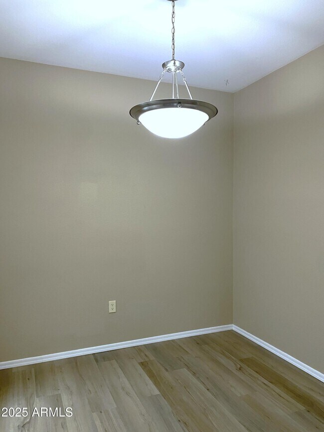 Building Photo - 11375 E Sahuaro Dr