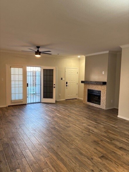 Building Photo - 622 Wilcrest Dr