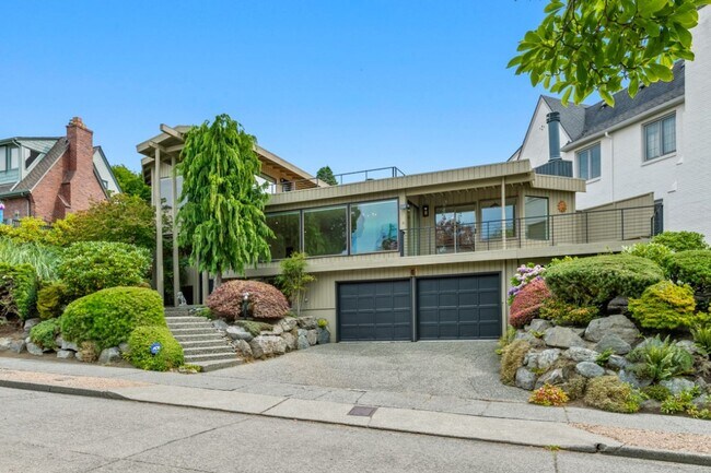 Primary Photo - 4Bd/3Ba Seattle House
