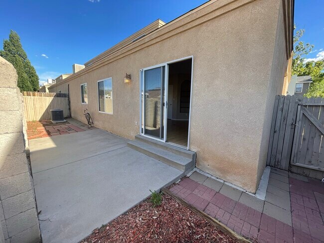 Building Photo - 7243 Natalie Janae Ln NE