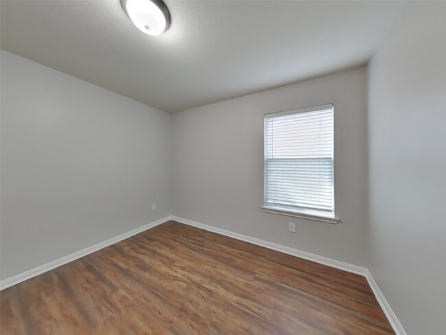 Building Photo - 12030 Green Bluff Ct