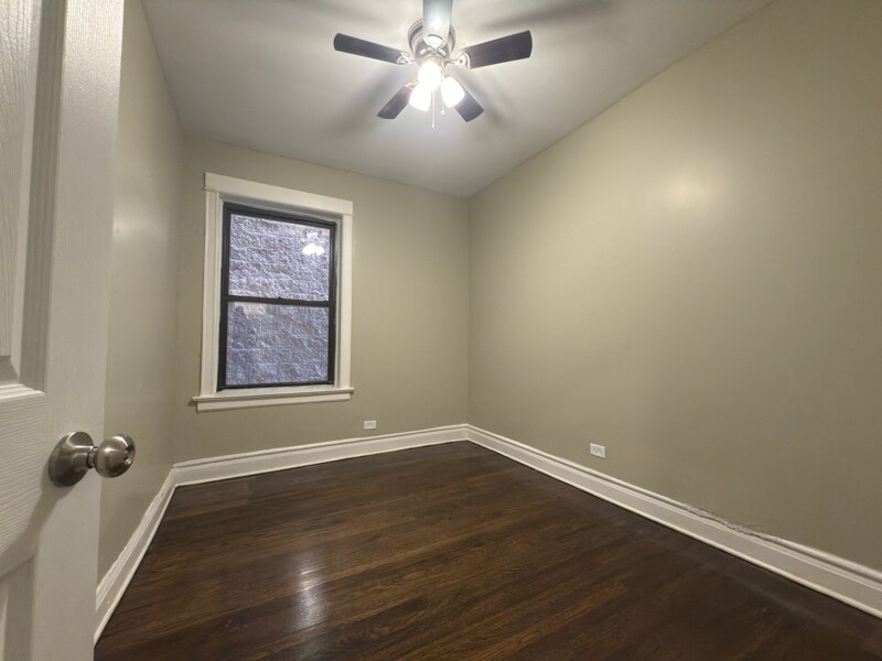 Building Photo - 4617 S Calumet Ave