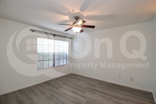 Building Photo - 5950 N 78th St