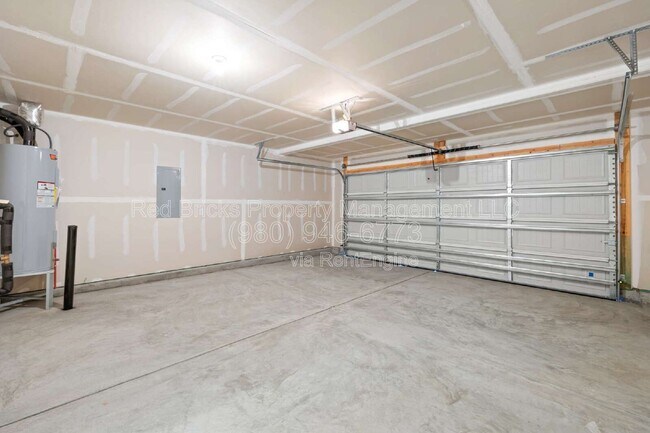 Building Photo - 10154 Chatham Run Ln