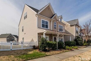 Building Photo - 714 Keystone Park Dr