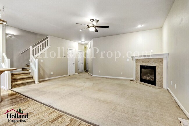 Building Photo - New $2,150 + $250 Off First 2 Full Months- Welcome to this stunning 3-bedroom, 2.5-bathroom home