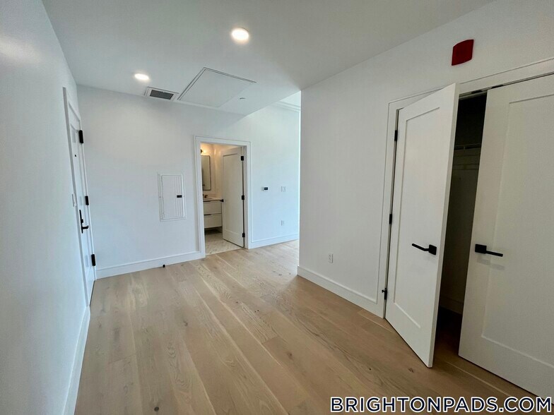 Building Photo - 50 Leo M Birmingham Pkwy