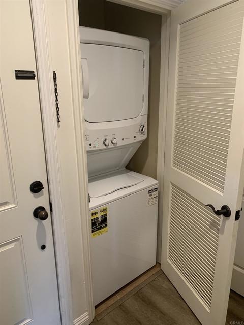 Building Photo - 201 Sea Cliff Way