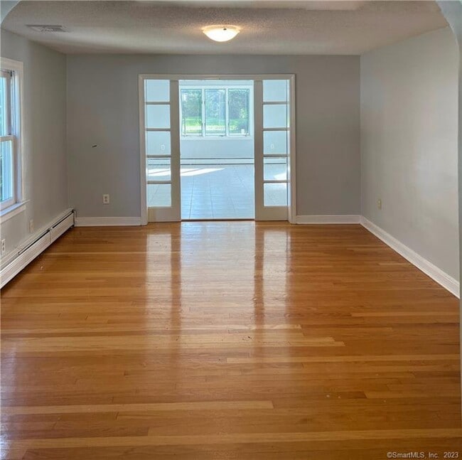 Building Photo - 54 Barstow Dr