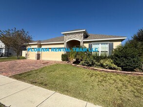 Building Photo - 5/4 Spacious Lake County Home