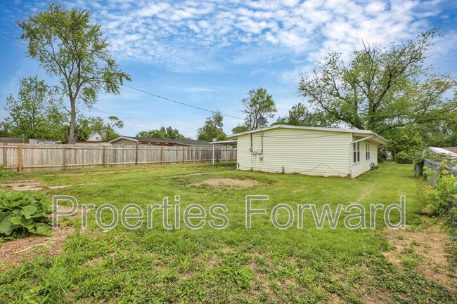 Building Photo - 873 Joyful St
