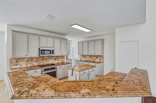 Building Photo - 1706 Clear Springs Dr