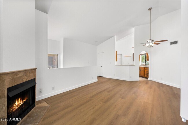 Building Photo - 10301 N 70th St