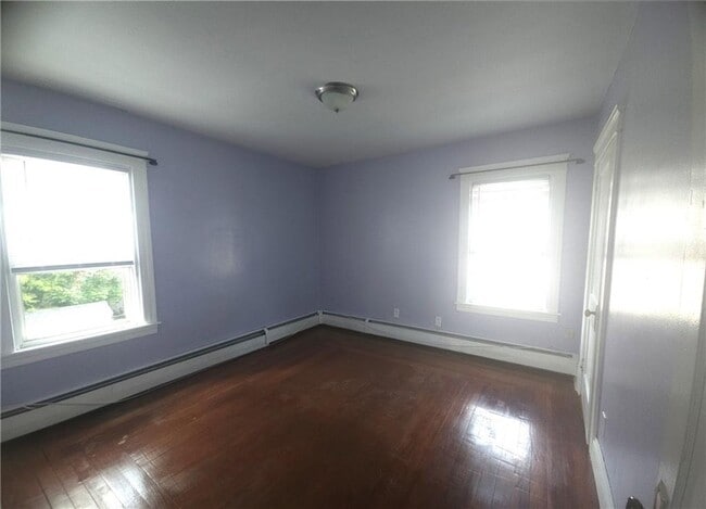 Building Photo - 256 Japonica St