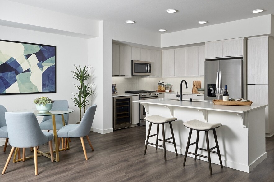 A600- 1 Bedroom, 1 Bathroom - Blu Apartments