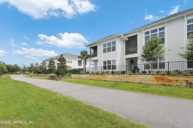 Building Photo - 16 Sewall Ln