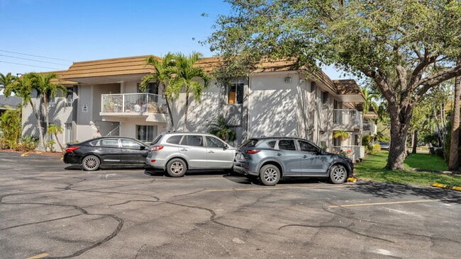 Building Photo - 1830 Maravilla Ave