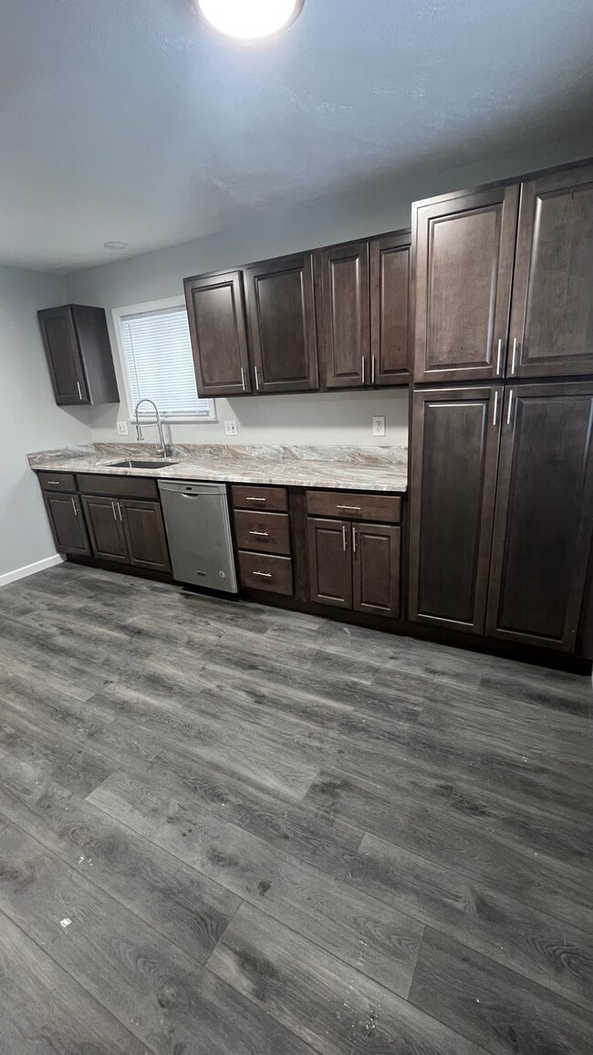 Building Photo - 6889 Paige Ave