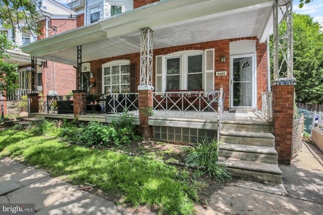 Building Photo - 4305 Lauriston St