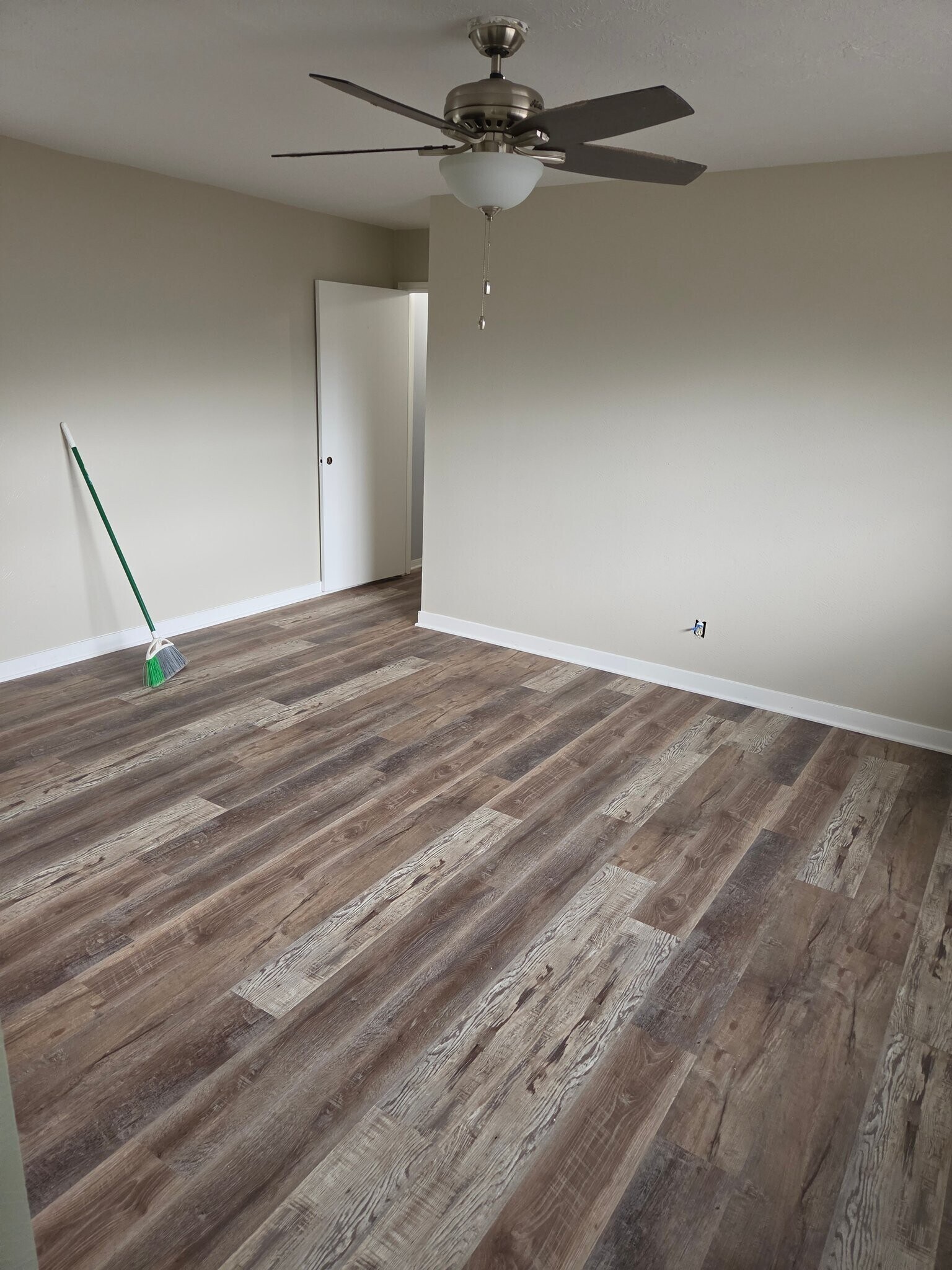 Building Photo - 10336 Rocky Hollow Rd